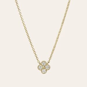 Gold Studded Mini Clover Pendent Necklace NWT ☘️